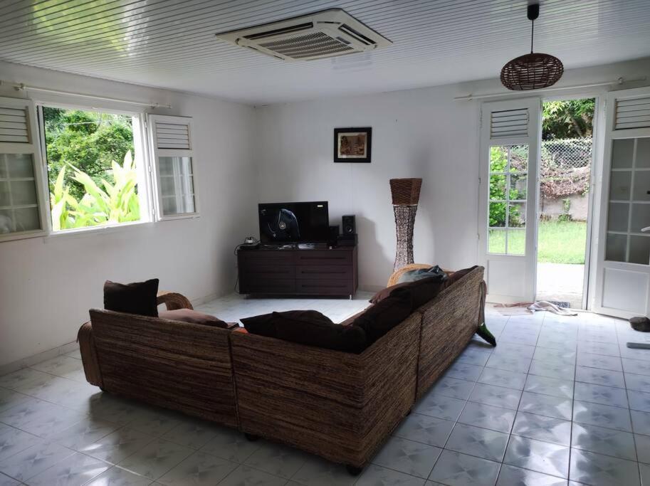 Villa Familiale Avec Piscine Le Marin Extérieur photo